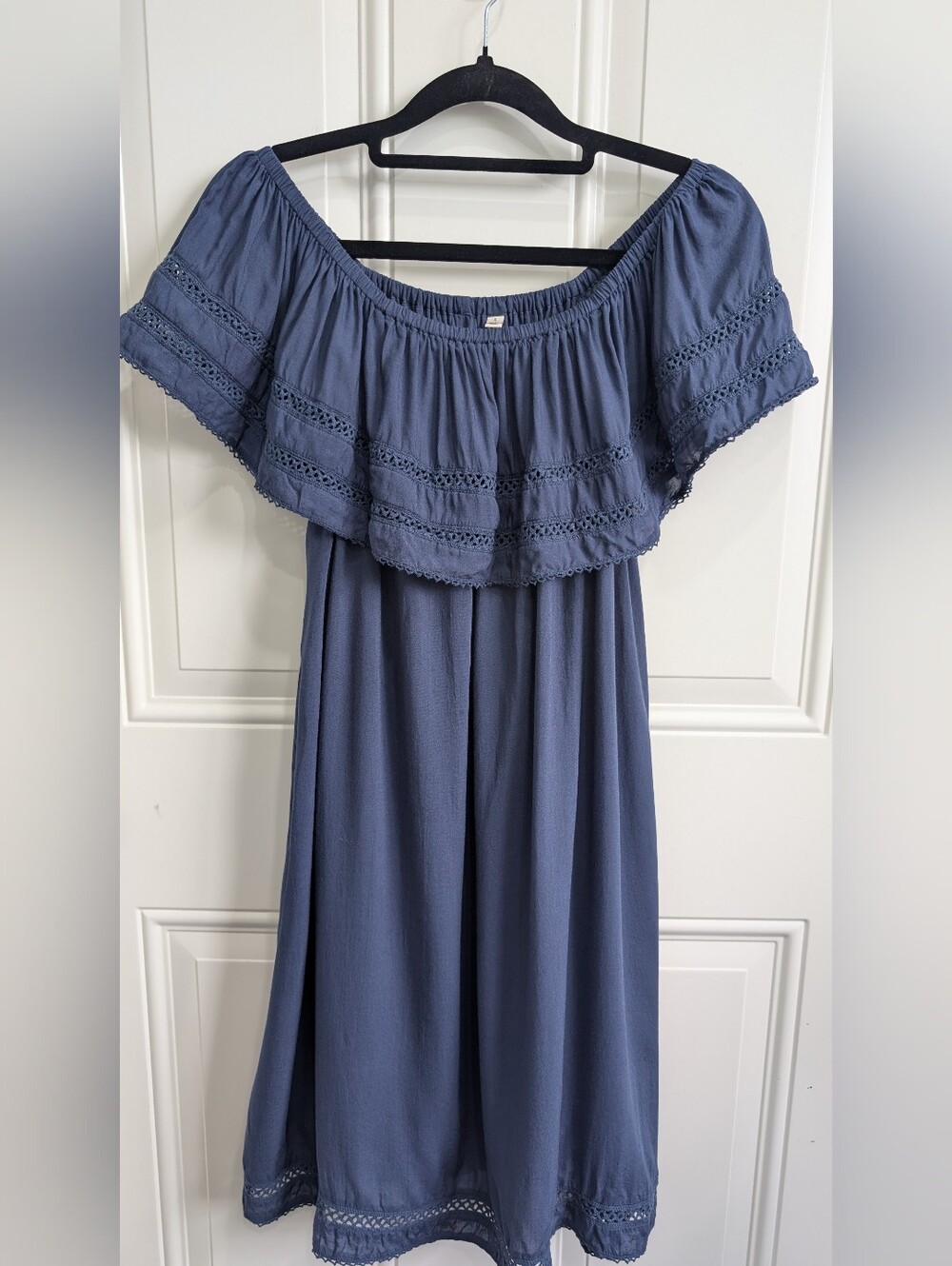 Wilfred by Aritzia
Style Name: Emmie Dress
Color: "Summer Night" Small